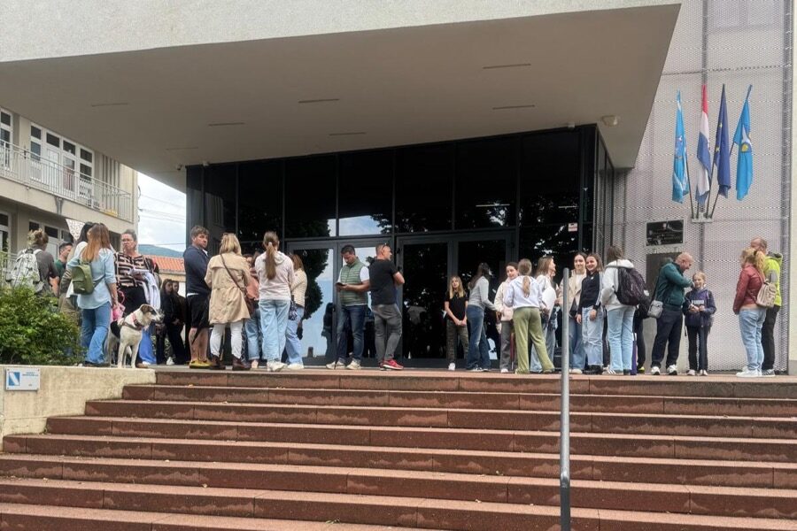 Roditelji se žale na obrazovni sistem: "Samo jedan sat matematike u mjesec dana?
